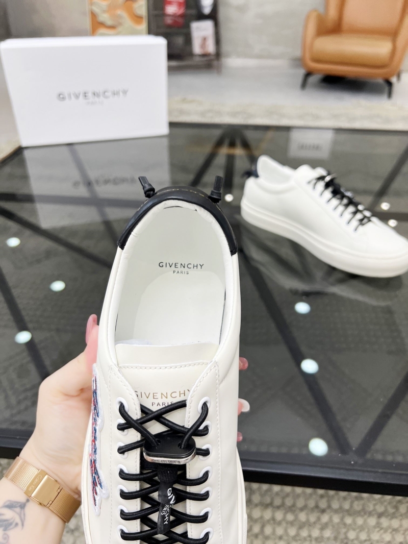 Givenchy Sneakers